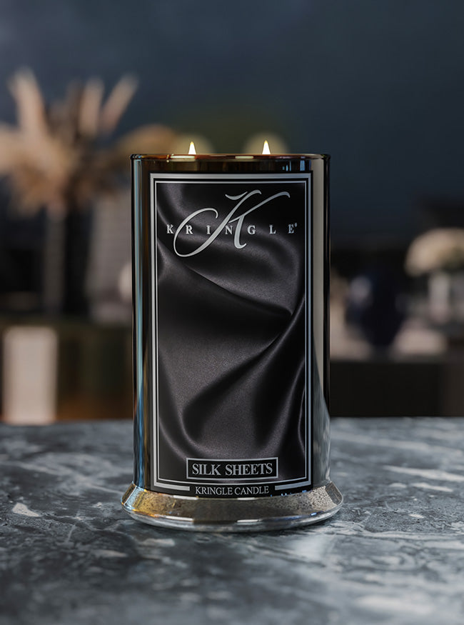 Silk Sheets Black Jar | Soy Candle - Kringle Candle Israel