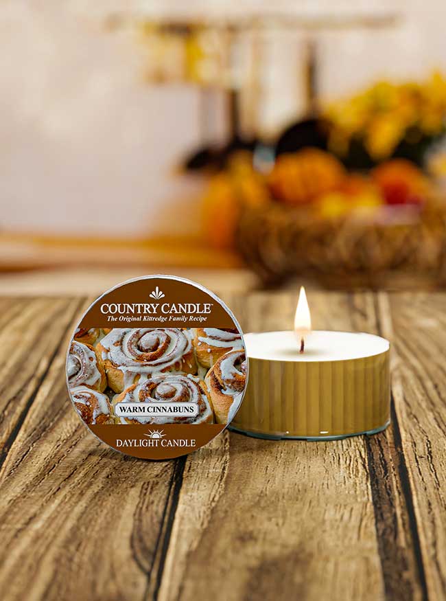 Warm Cinnabuns | DayLight - Kringle Candle Israel